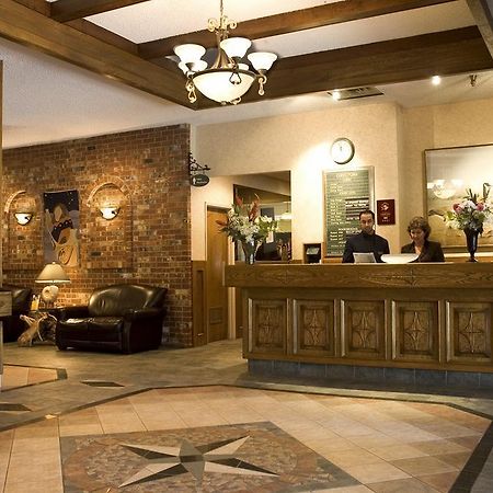 Compass Point Inn - Surrey Interior foto