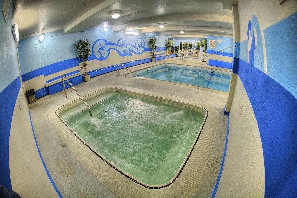 Compass Point Inn - Surrey Facilidades foto